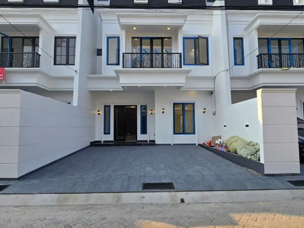 Rumah Baru Classic Modern Dalam Komplek Di Pondok Bambu Duren Sawit Jakarta Timur