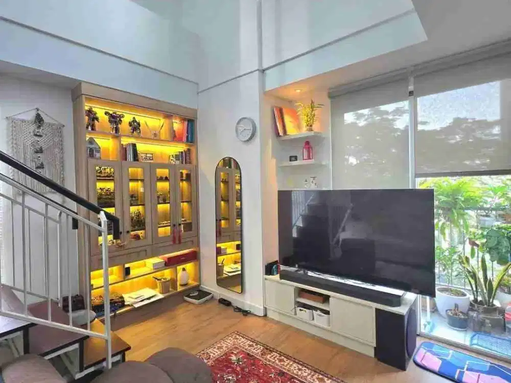 Apartemen sudut 1 lantai Sertifikat tipe loft mezanin siap huni