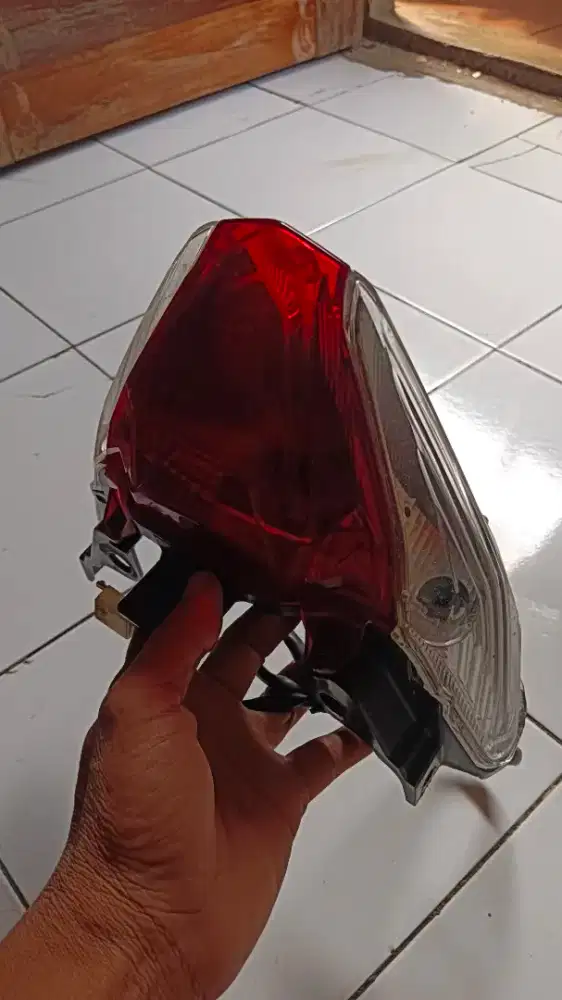 Stoplamp belakang beat thn 2020-2024