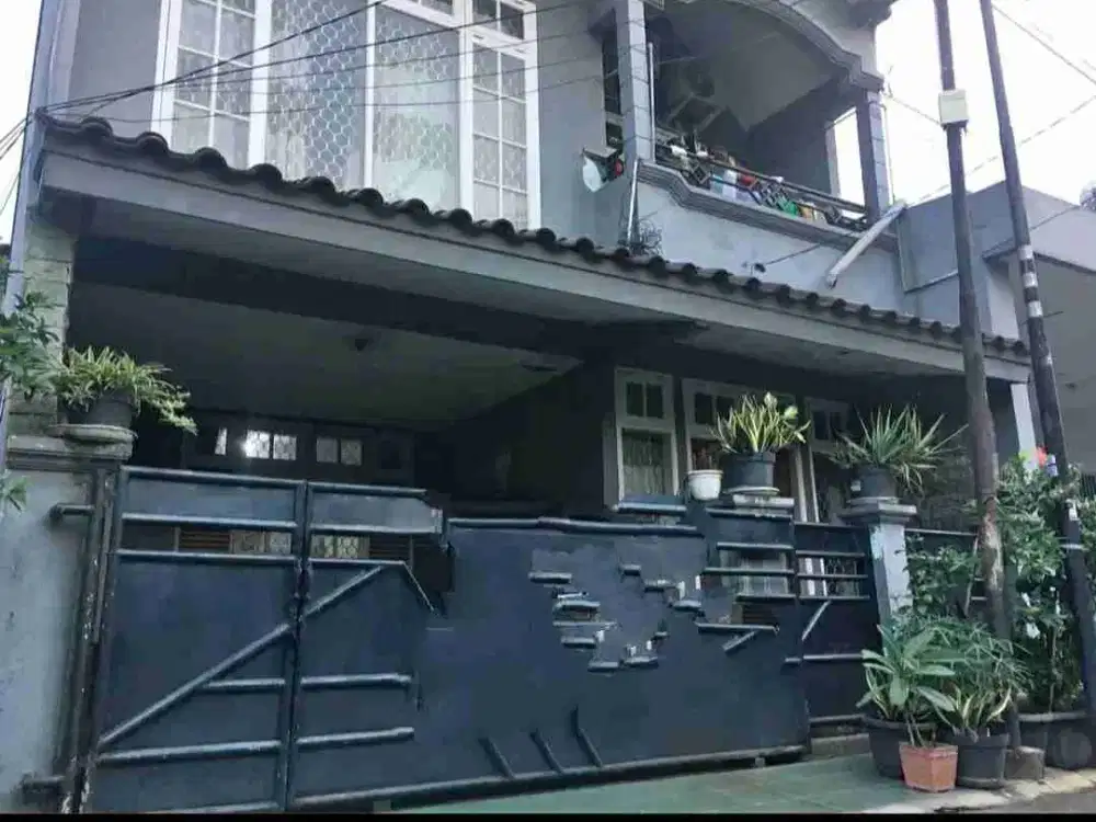 Rumah 2 lantai Bekasi kota
