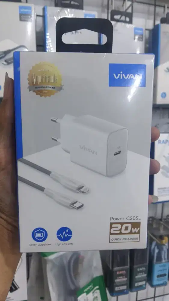 TRAVEL CHARGER TYPE-C TO LIGHTNING VIVAN POWER C20SL