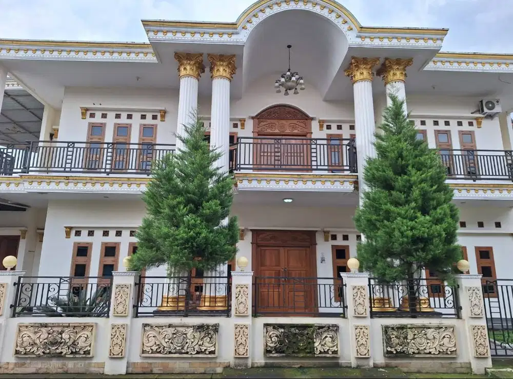DIJUAL RUMAH 2 LANTAI DI SALATIGA DEKAT PINTU TOL.