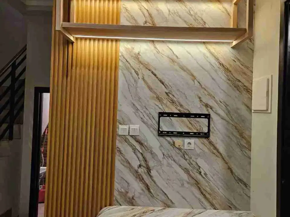 DISEWAKAN RUMAH FULL FURNISHED
Cluster Regia  Summarecon Crown Gading Kota Harapan Indah, Bekasi