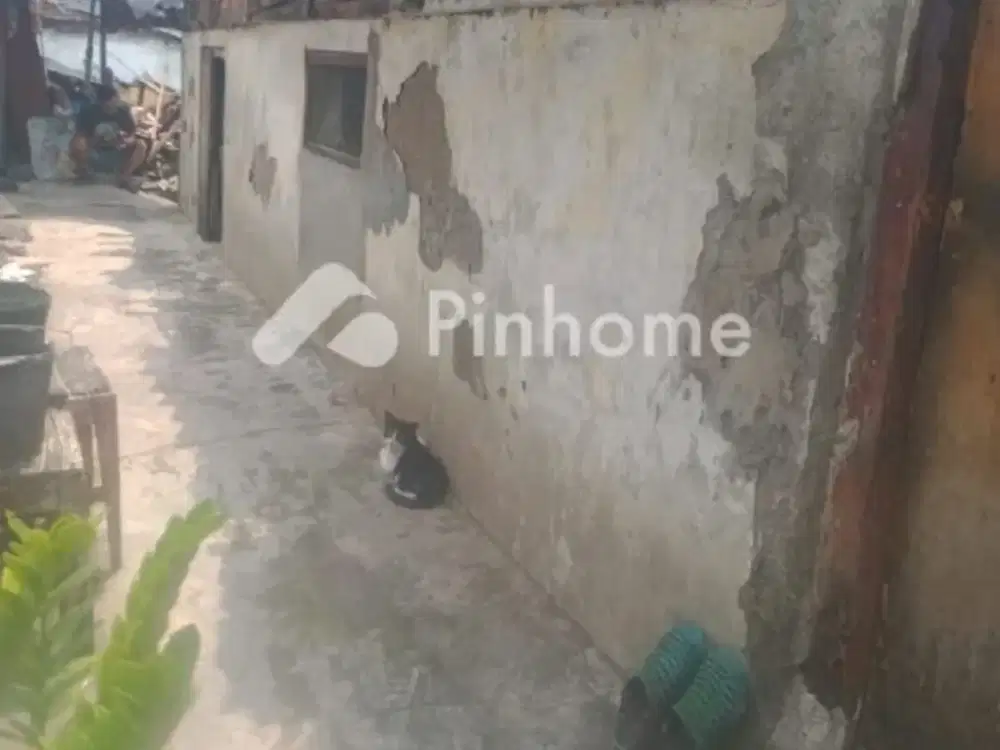 DIJUAL RUMAH  DI KOJA JL CEMARA JAKARTA UTARA
