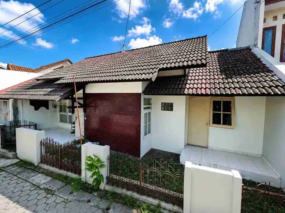 Rumah Dalam Perumahan Area Sinduadi Dekat Monjali, Jogja City Mall, AL AZHAR,Kampus UGM