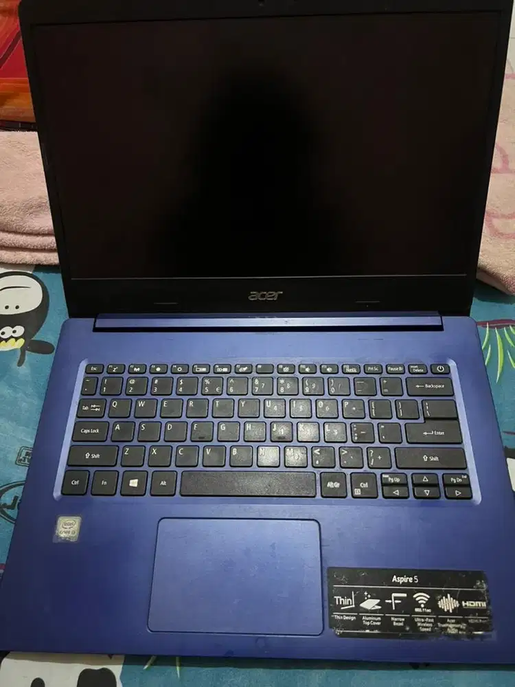 ACER ASPIRE 5 corei3 pemakaian cewe
