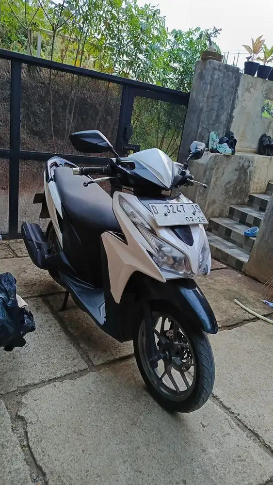 Vario KZR 2013 Putih