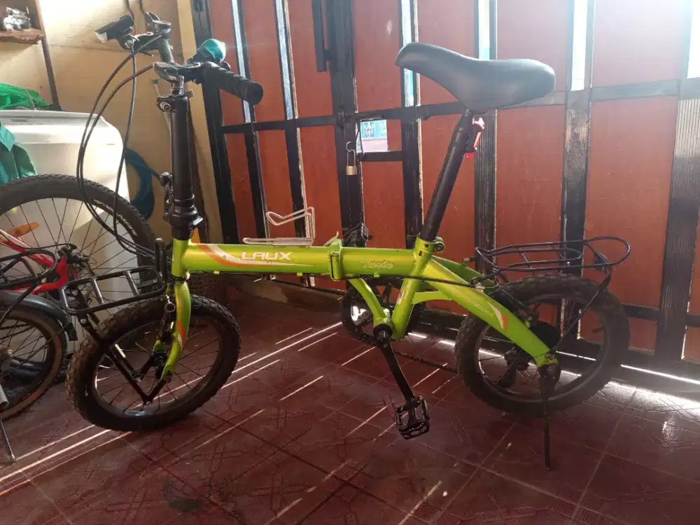Sepeda lipat Laux Milan