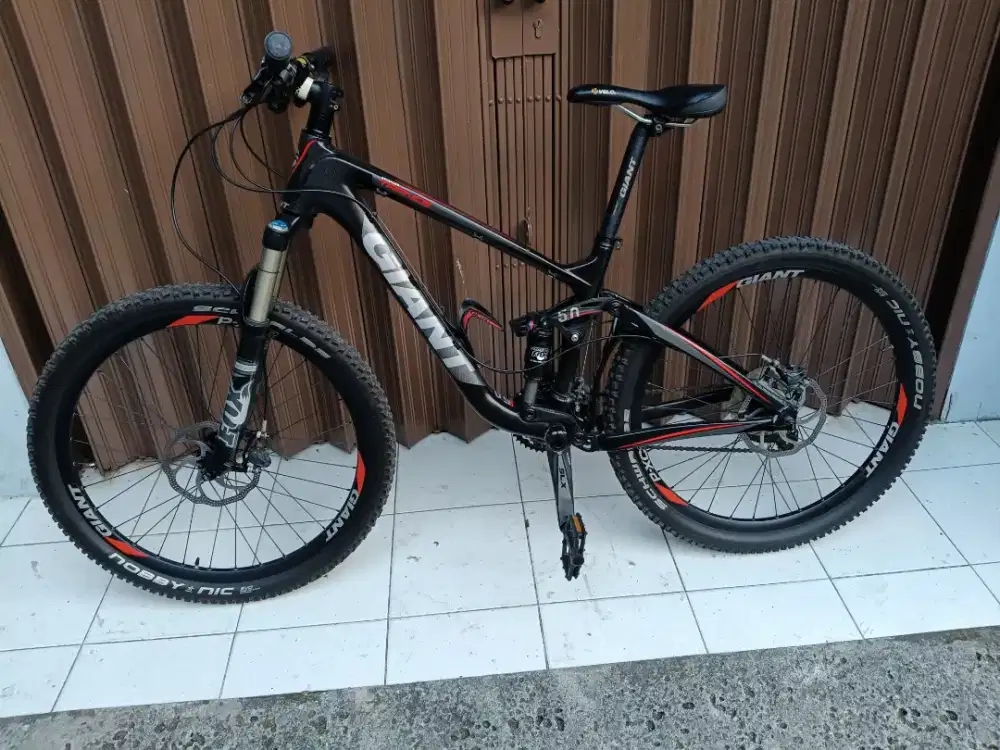 Sepeda MTB Giant Trance Advance