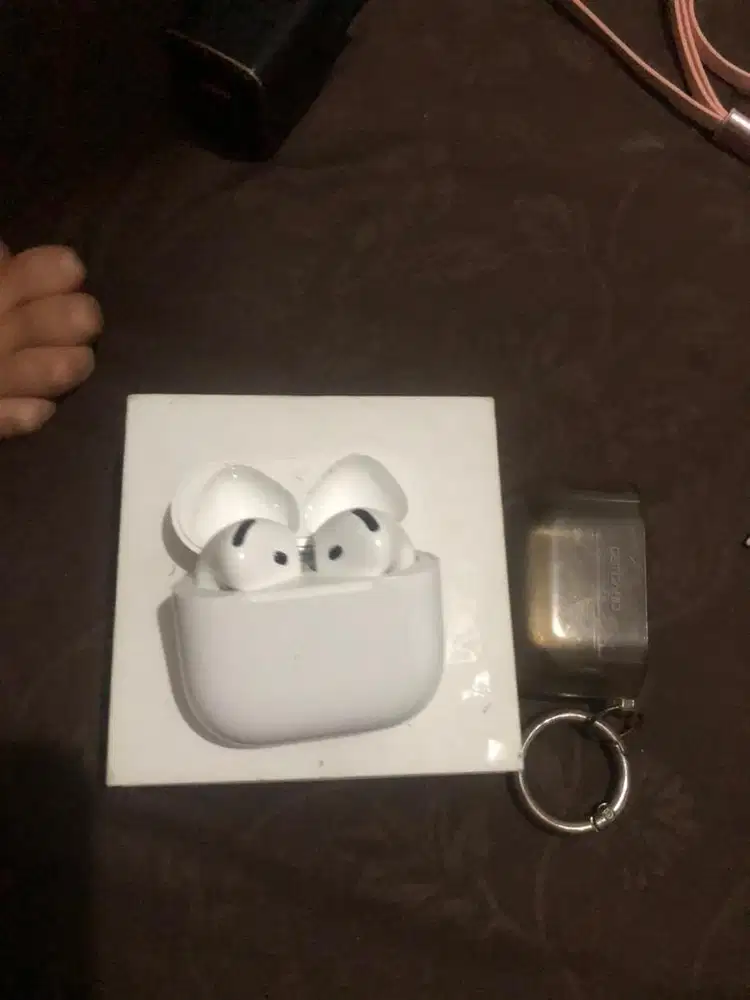 Apple AirPods 4