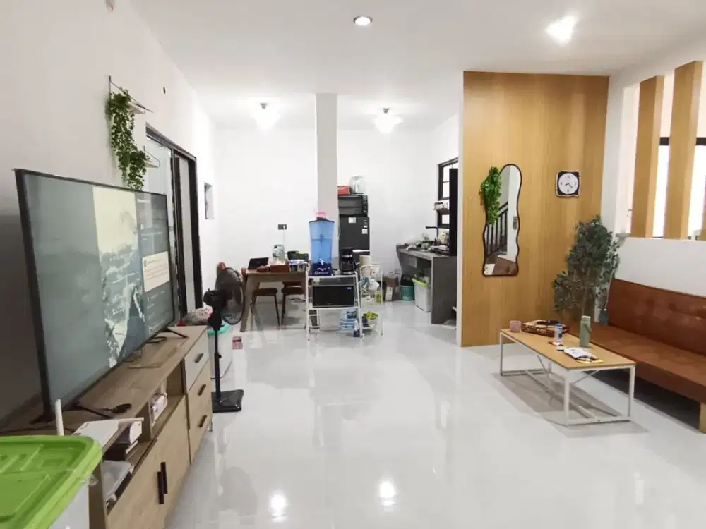 Rumah Praja dalam , dekat ke Mall Gandaria City & ke Mall Pondok Indah 120 jt /Thn