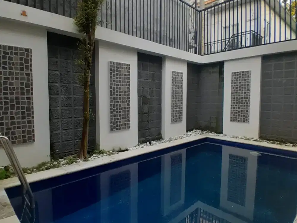 RUMAH 2 LANTAI DI JIMBARAN KUTA SELATAN DEKAT PANTAI BALANGAN