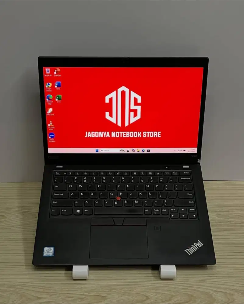 Lenovo ThinkPad X390 i5 8265U RAM 8GB SSD 256GBNVMe Layar 13.3 IPS FHD