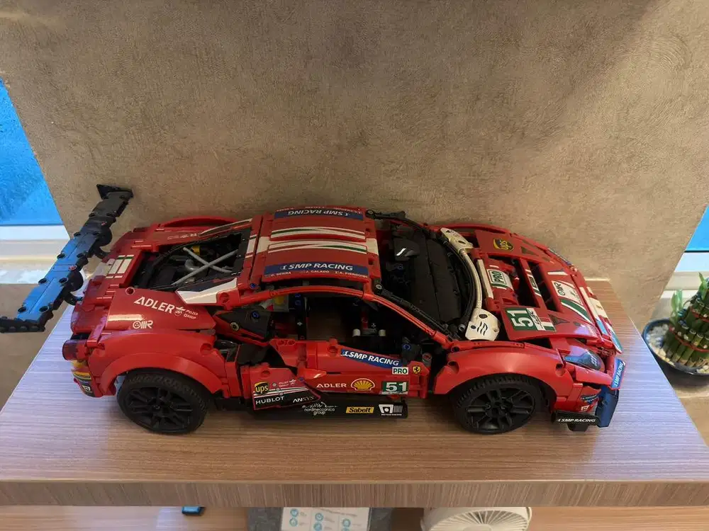 LEGO Technic 42125 Ferrari 488 GTE AF Corse