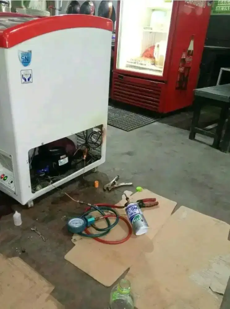 Jasa servis kulkas,mesin cuci dan ac