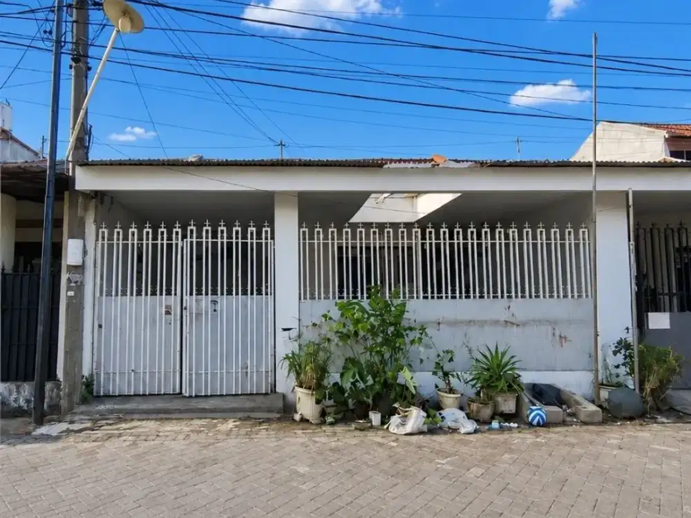 DIjual rumah butuh renovasi sutorejo indah