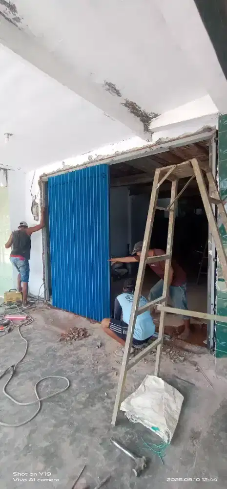 pintu harmonika