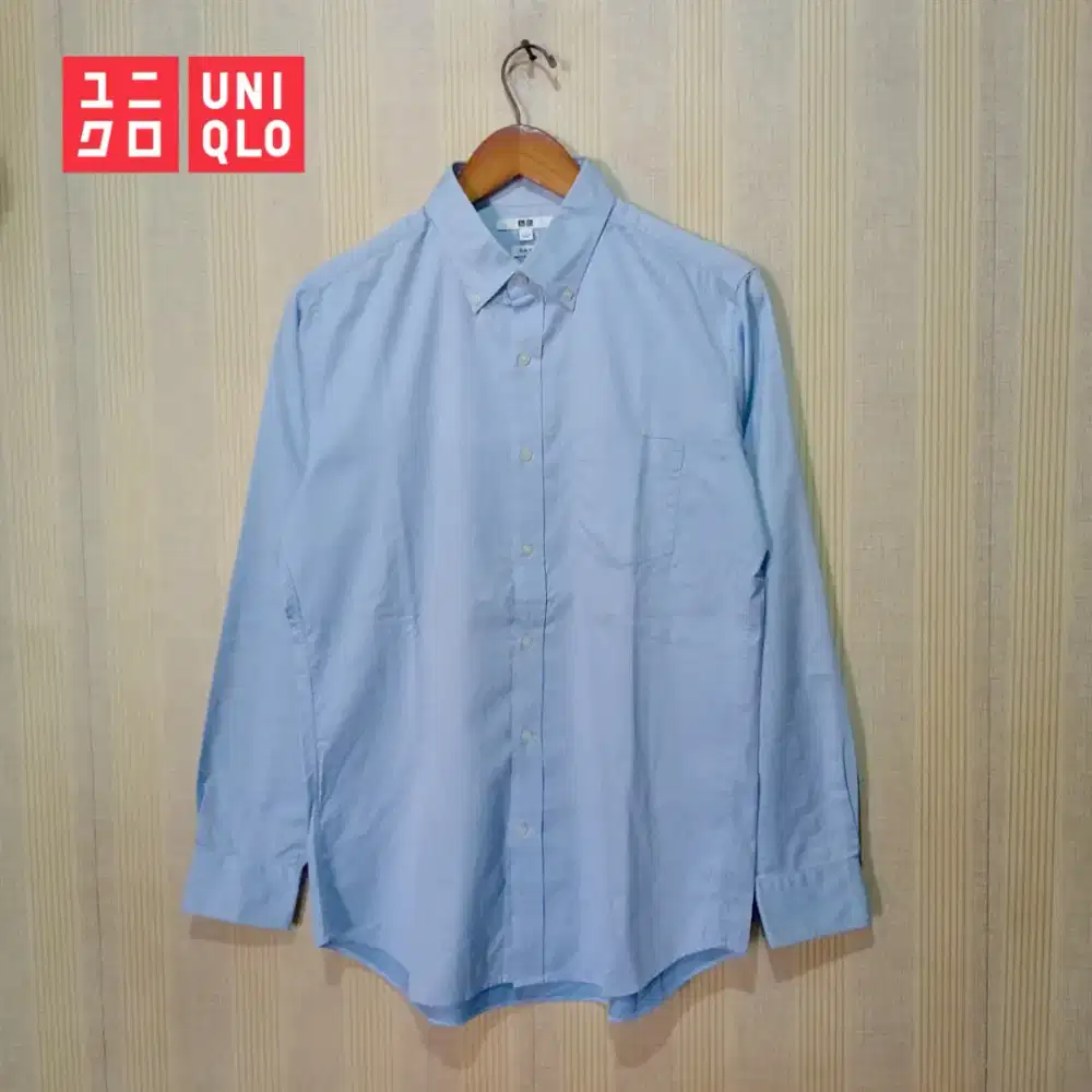 KEMEJA UNIQLO SLIM FIT LONGSLEEVE SIZE L