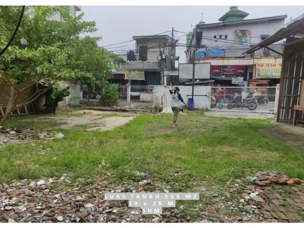 Bangunan ex workshop Menceng raya, hitung tanah saja,murah