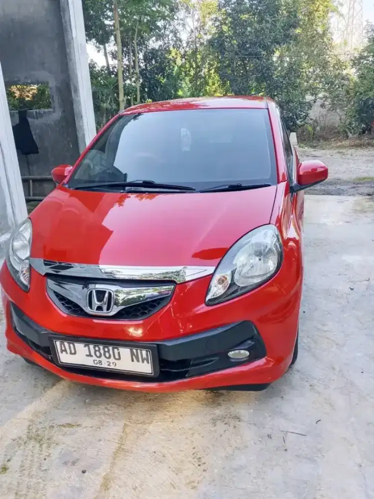 Honda brio tahun 2015 lenkap