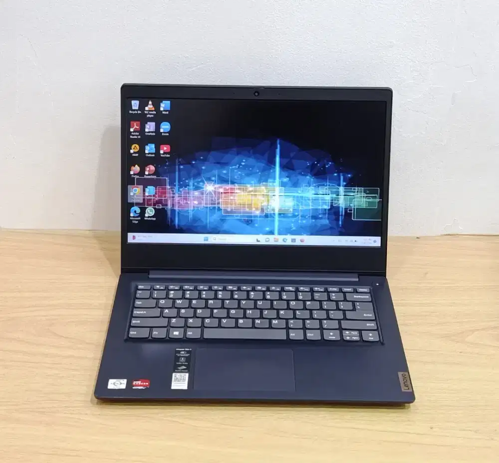 Lenovo ideaped Slim 3 AMD Athlon Silver 3050U RAM 4GB SSD 256GB