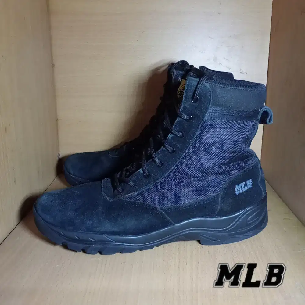 SEPATU MLB U.S. ARMY BOOTS SIZE 43