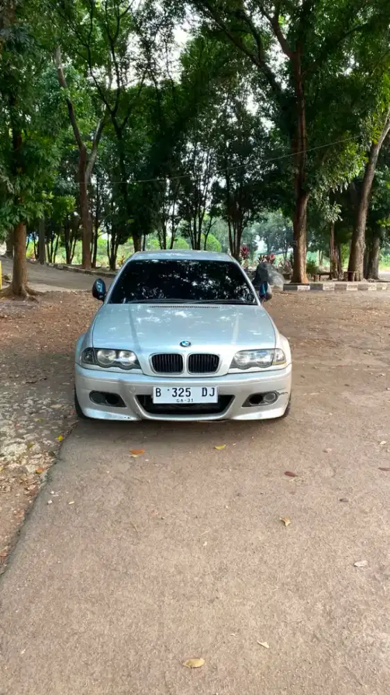 BMW E46 325i AT 2001