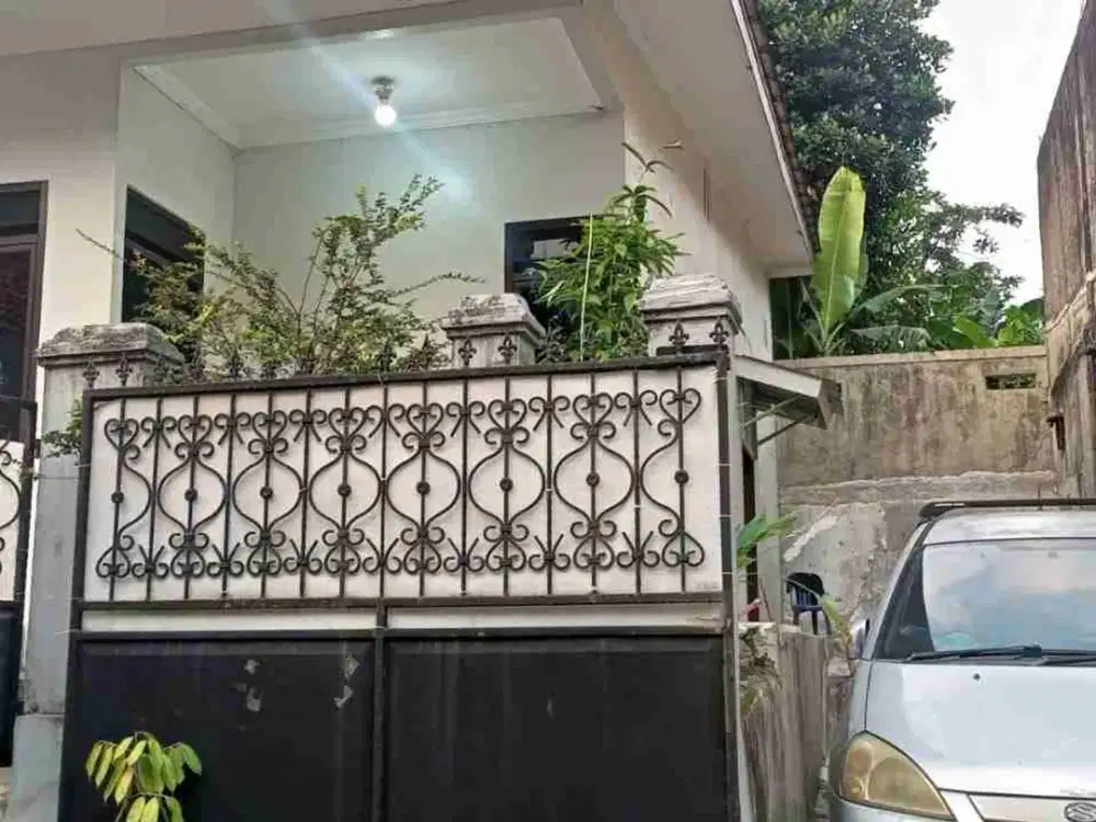 DIKONTRAKAN RUMAH DALAM KOMPLEK DEKAT SEKOLAH IBNU HAJAR KATULAMPA BOGOR TIMUR