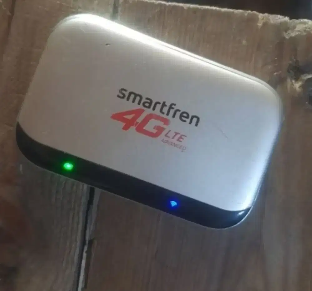Modem Mifi 4G Andromax M5 Smartfren
