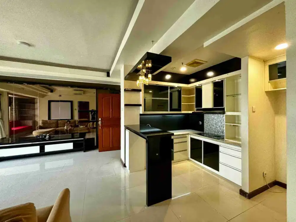 TERMURAH PENTHOUSE WATERPLACE PAKUWON LUAS 102 LANTAI 37 FURNISH ONLY 1M