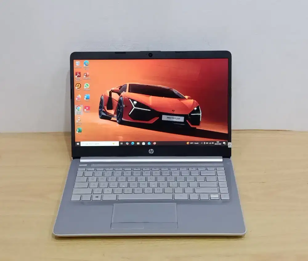 Laptop HP 14s-dk0xxx Prosesor AMD A9 9425 Radeon R5 RAM 4GB SSD 256GB