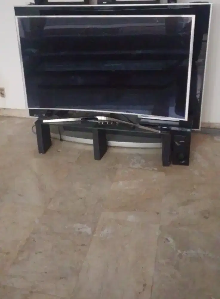 Samsung 65” Curved SUHD 4K Smart TV UA65JS9000 – Premium Series