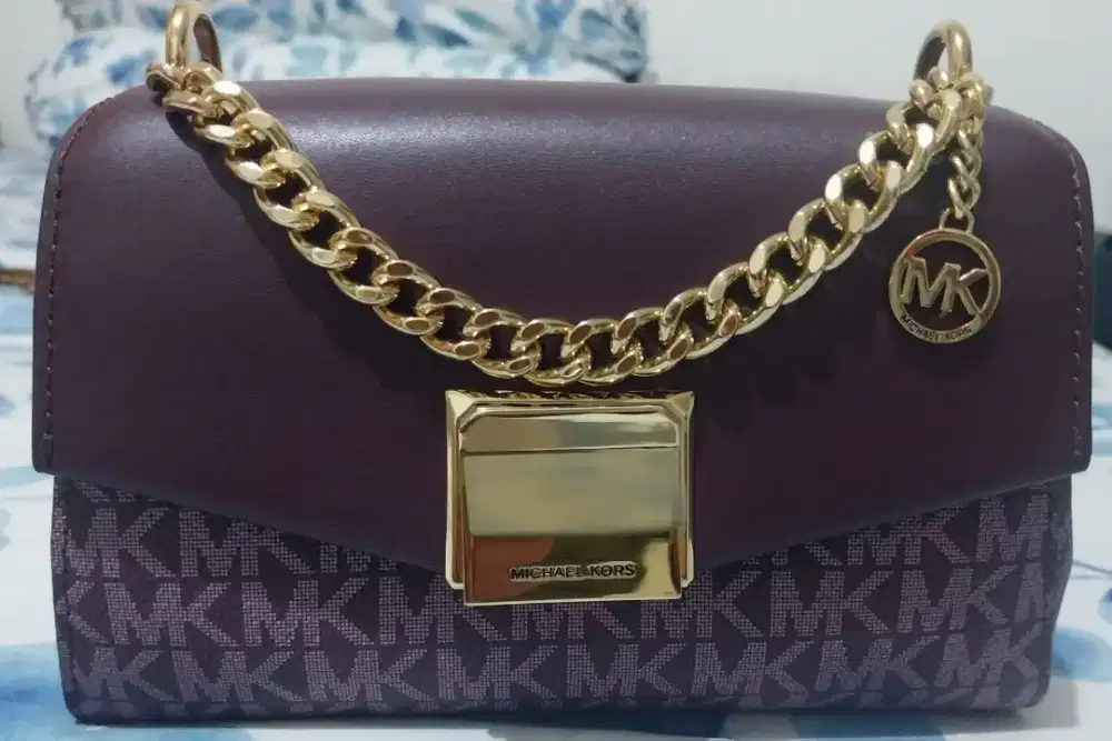 TAS TANGAN MICHAEL KORS