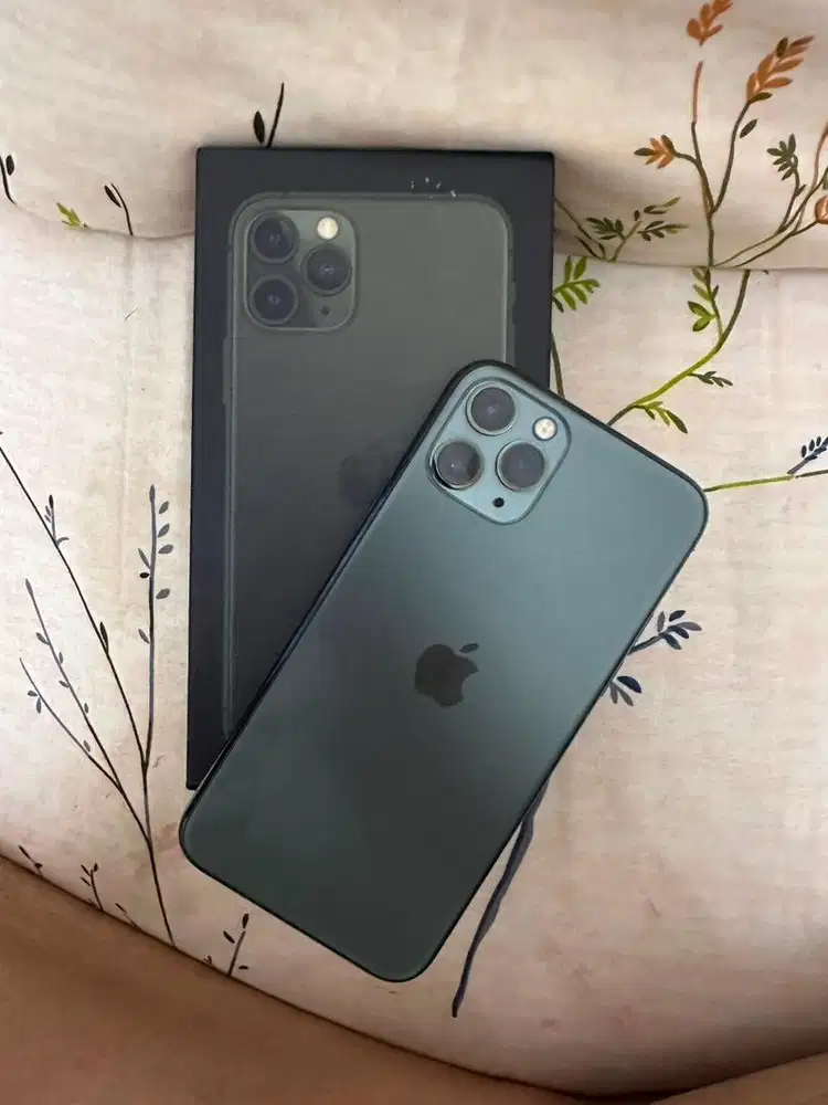 Dijual iphone 11 pro 64 GB