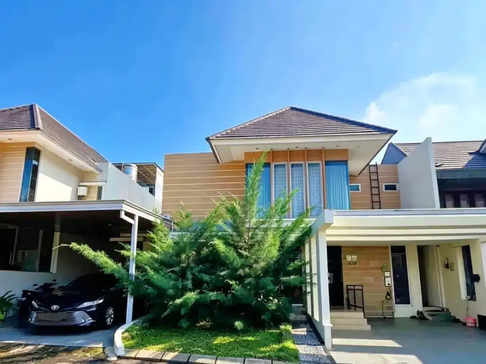 RUMAH MEWAH FULL FURNISHED DI GREEN ANDARA PONDOK LABU – DEPAN PINTU TOL!