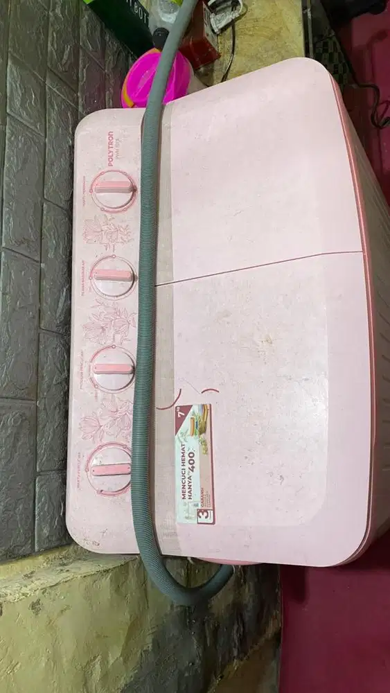 Mesin Cuci Dua Tabung