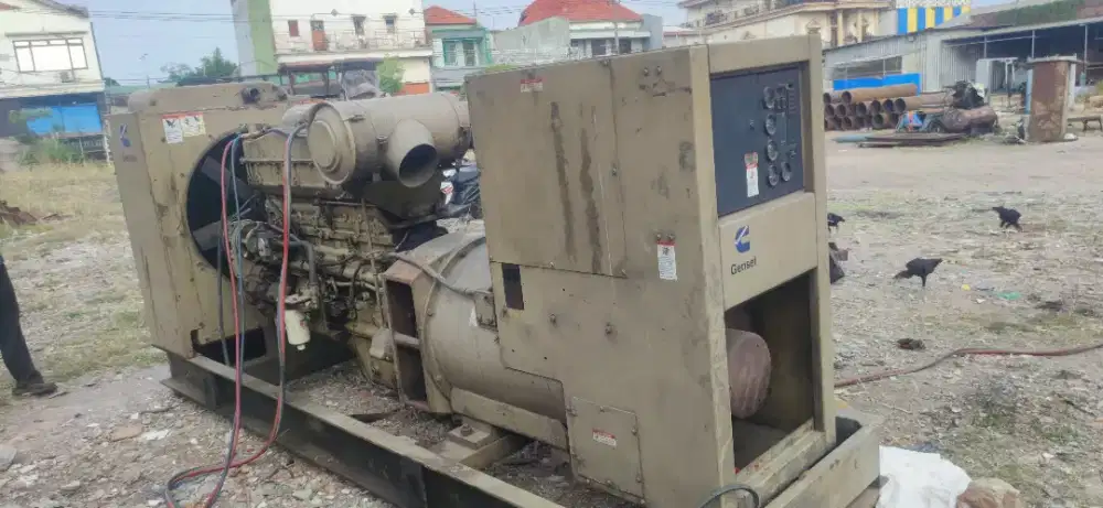 Genset merk Cumins 388 kva