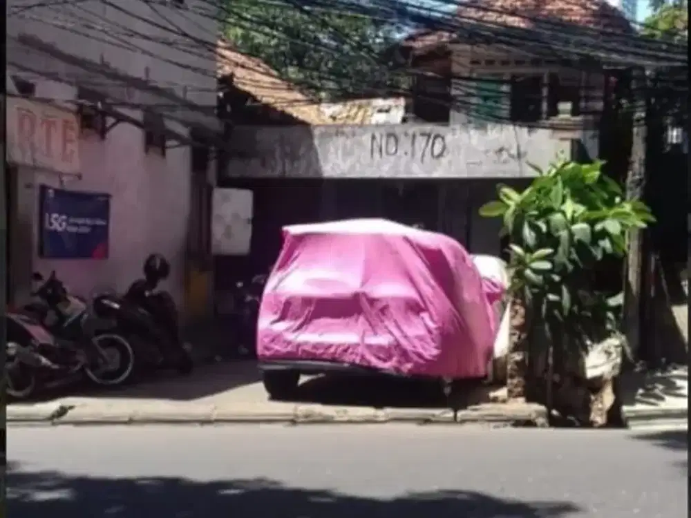 Dijual rumah tua di kuningan Jakarta Selatan