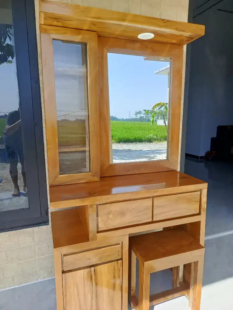 meja rias pintu sleding
