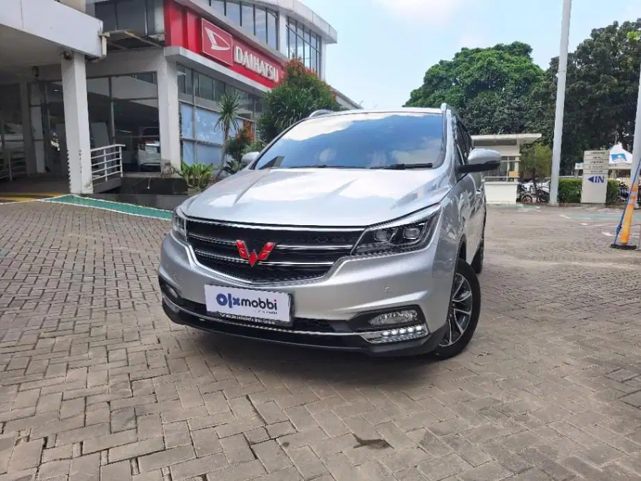 LOW DP Wuling Cortez 1.8 L Lux AMT Bensin-AT 2018 KOG