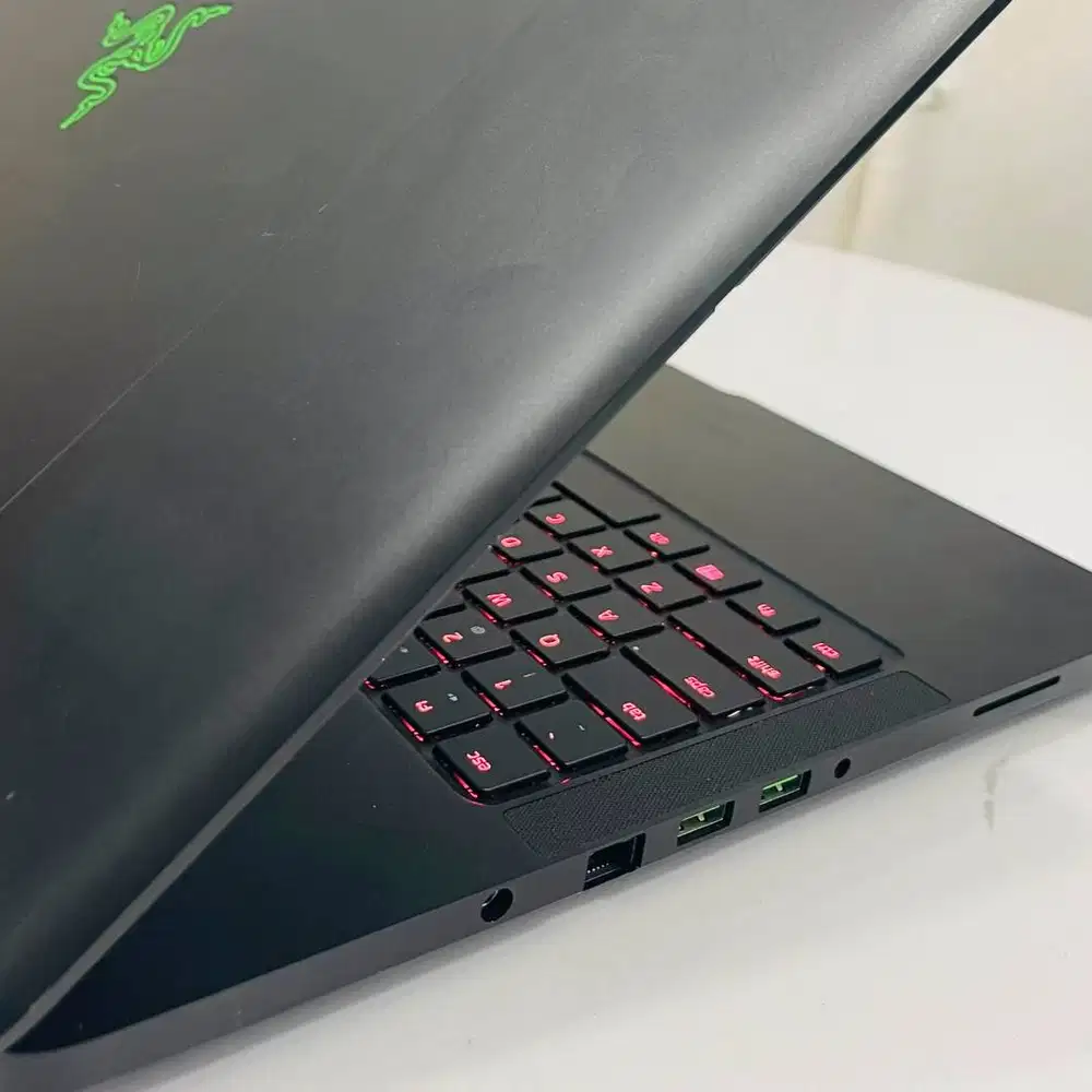 Laptop murah gaming design 17 inc razer blade dobel vga nvida 6gb EC