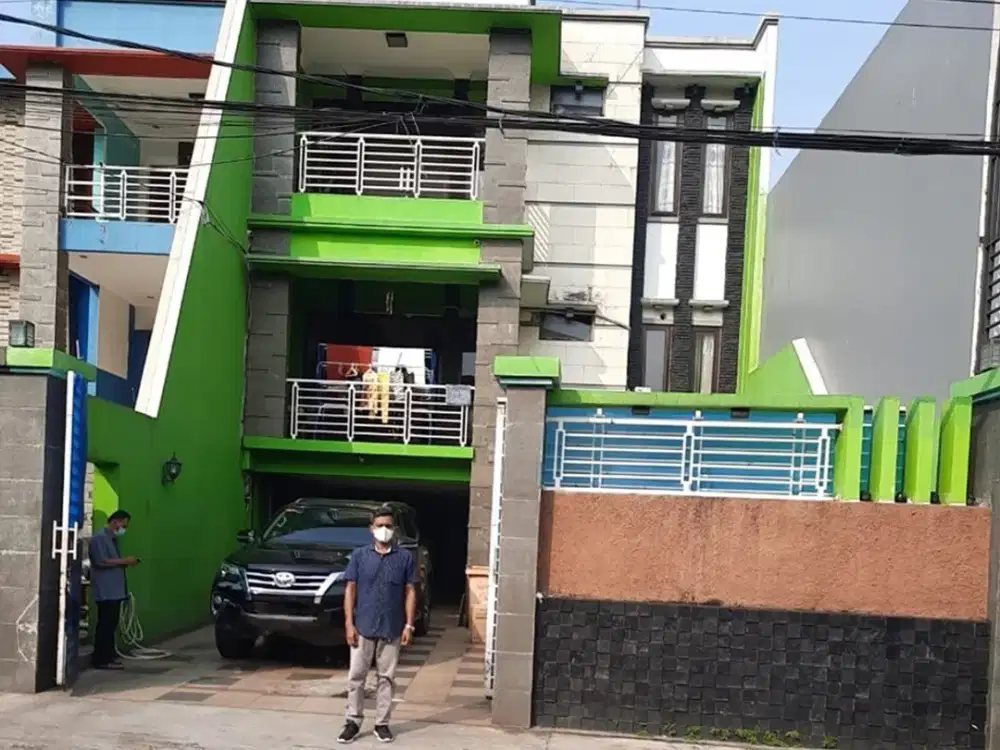 Rumah 3Lt di Anggrek Kelapa Dua Kebon Jeruk, Selangkah ke Binus