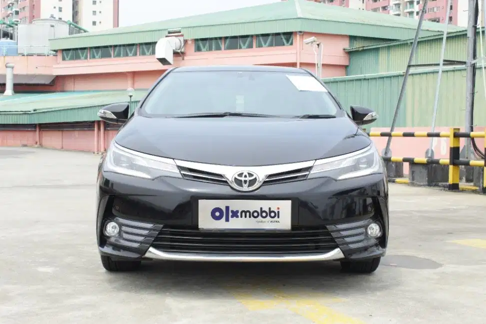 TDP 9, JT Toyota Corolla Altis 1.8 V Bensin-AT Hitam 2019
