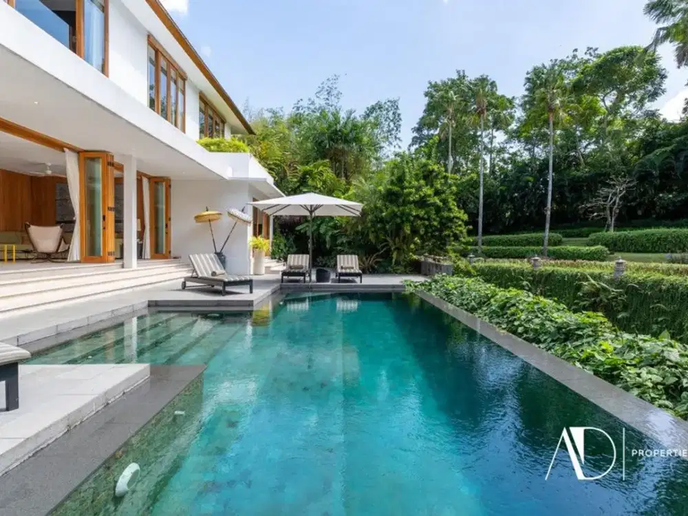 FREEHOLD | CONTEMPORARY TROPICAL ESTATE IN PERERENAN