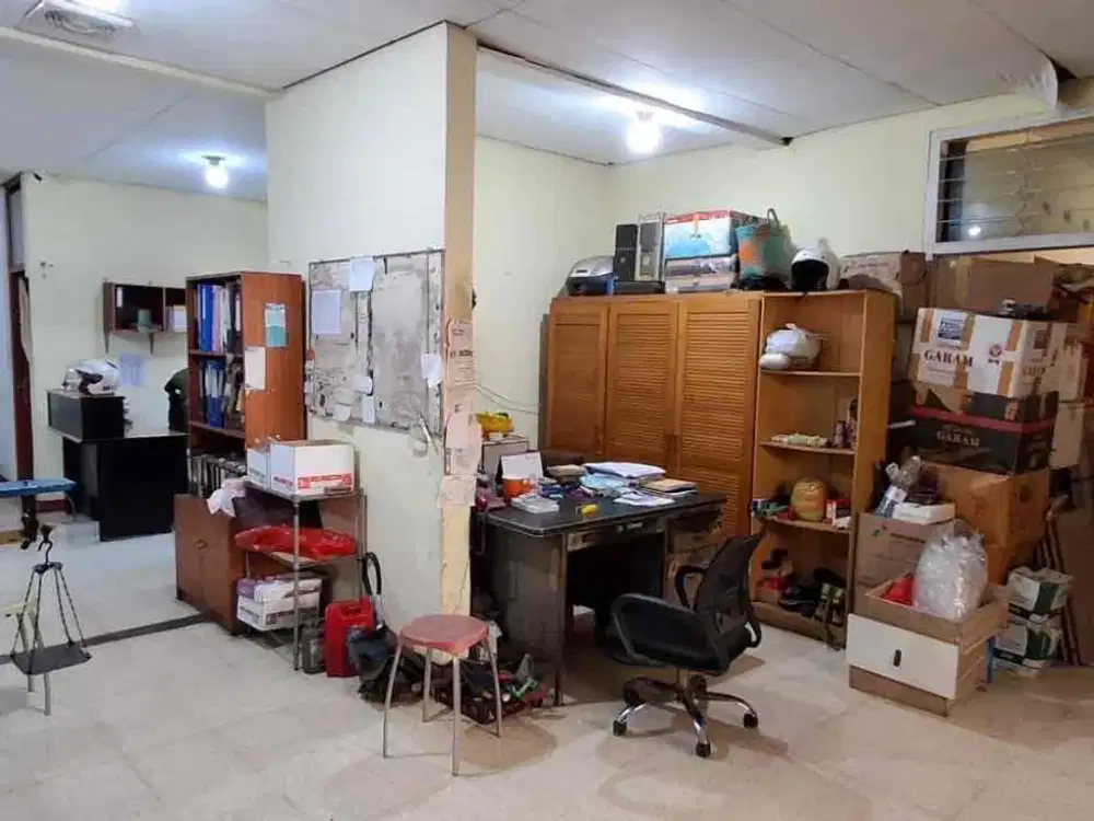 Dijual cepat properti di lokasi premium:  Turangga – Lengkong, Bandung
 Keunggulan utama:
Jalan lebar 2 mobil (akses super nyaman)
Lokasi bebas macet
Area hidup & ramai (potensi usaha tinggi)
Lebar muka 14 meter (nilai komersial tinggi & fleksibel desain)