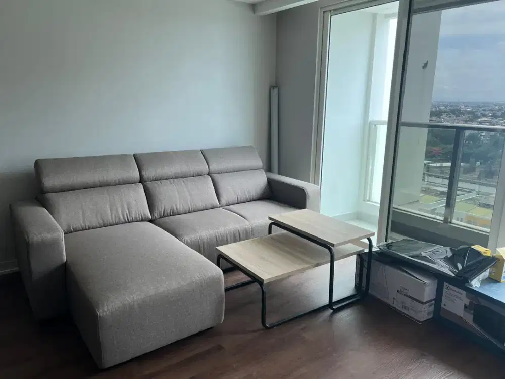 Dijual Apartemen The Kensington Royal Suites 2BR furnished