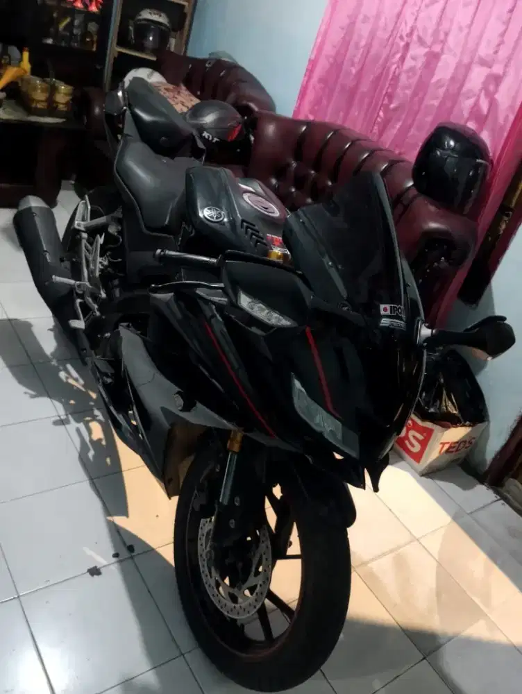 Yamaha R15 2019