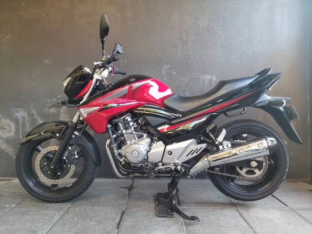 Suzuki Inazuma 250cc Suzuki GW 250