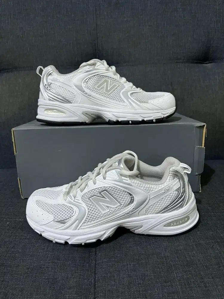 Sepatu New Balance NB 530 Silver White Metalic Size 38