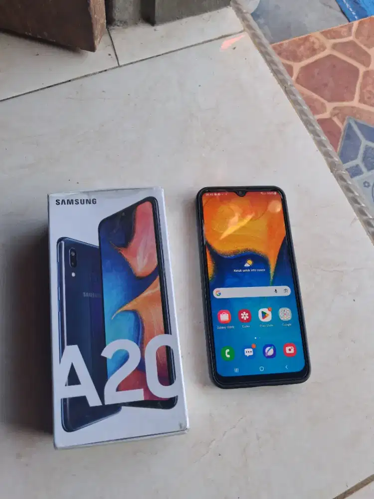 SAMSUNG A20 ram 3/32